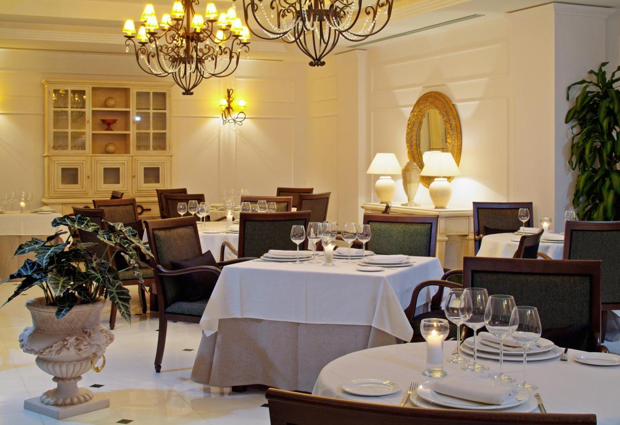 Sh Villa Gadea Altea Kültér fotó Restaurant interior